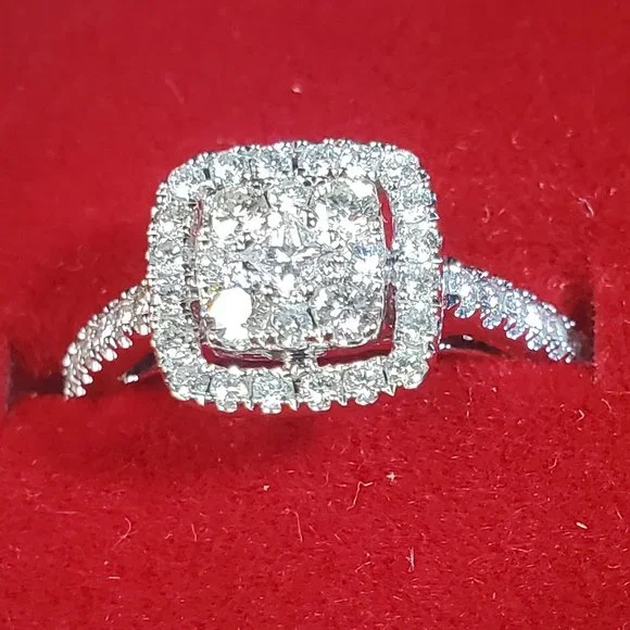 Beautiful design 14K white gold diamond ring - Picture 3 of 9